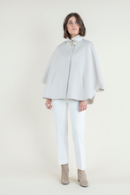Load image into Gallery viewer, CERA CONVERTIBLE CAPE