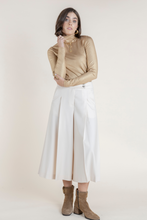 Load image into Gallery viewer, MAJESTIC METALLIC TURTLENECK
