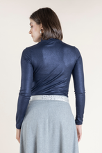 Load image into Gallery viewer, MAJESTIC METALLIC TURTLENECK