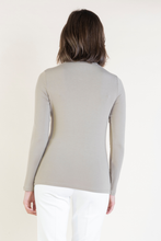 Load image into Gallery viewer, MAJESTIC LONG SLEEVE TURTLE