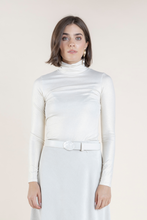Load image into Gallery viewer, MAJESTIC METALLIC TURTLENECK
