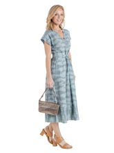 Load image into Gallery viewer, STUDIO SHOULDER BAG