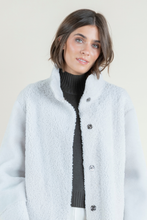 Load image into Gallery viewer, MIRANO REVERSIBLE SHEARLING
