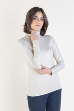 Load image into Gallery viewer, MAJESTIC METALLIC TURTLENECK
