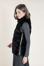 Load image into Gallery viewer, FAVARETTO VEST
