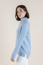 Load image into Gallery viewer, LIDO SWEATER
