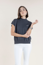 Load image into Gallery viewer, GARDA SWEATER
