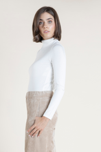 Load image into Gallery viewer, MAJESTIC LONG SLEEVE TURTLE
