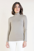Load image into Gallery viewer, MAJESTIC LONG SLEEVE TURTLE
