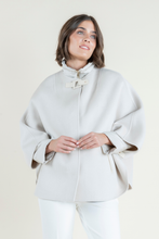 Load image into Gallery viewer, CERA CONVERTIBLE CAPE
