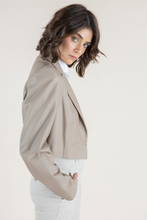 Load image into Gallery viewer, MIRA JACKET
