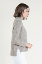 Load image into Gallery viewer, CARDINET SWEATER
