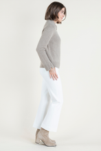 Load image into Gallery viewer, FARADAY SWEATER
