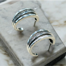 Load image into Gallery viewer, LUMIERE HOOP EARRINGS
