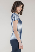 Load image into Gallery viewer, MAJESTIC STRIPED SS CREW
