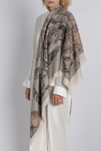 Load image into Gallery viewer, SABINA SAVAGE 135 CM WOOL SILK SCARF (Zouyou, Cry the Deer)
