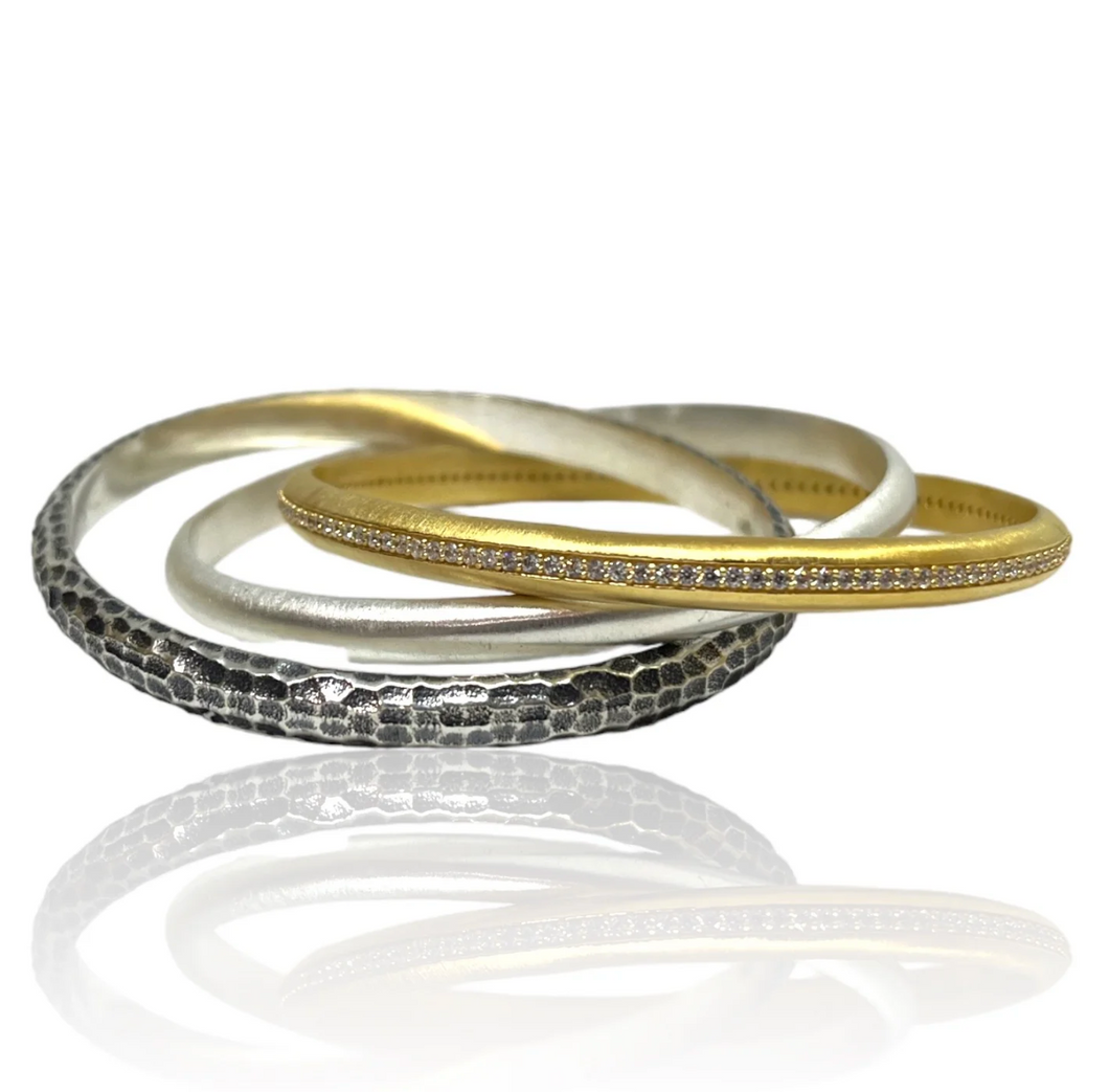 MIXED METAL TRINITY BANGLE