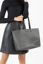 Load image into Gallery viewer, ESSENTIAL TOTE LUXE
