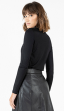 Load image into Gallery viewer, MAJESTIC METALLIC TURTLENECK (Multiple Colors)
