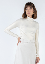 Load image into Gallery viewer, MAJESTIC METALLIC TURTLENECK (Multiple Colors)
