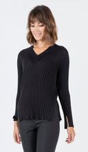 Load image into Gallery viewer, PERUSIA SWEATER
