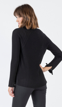 Load image into Gallery viewer, PERUSIA SWEATER
